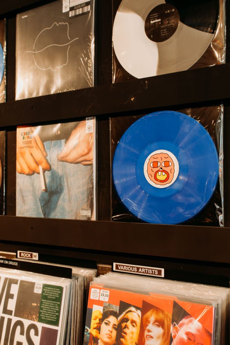 Crash Vinyl & Booze Enschede