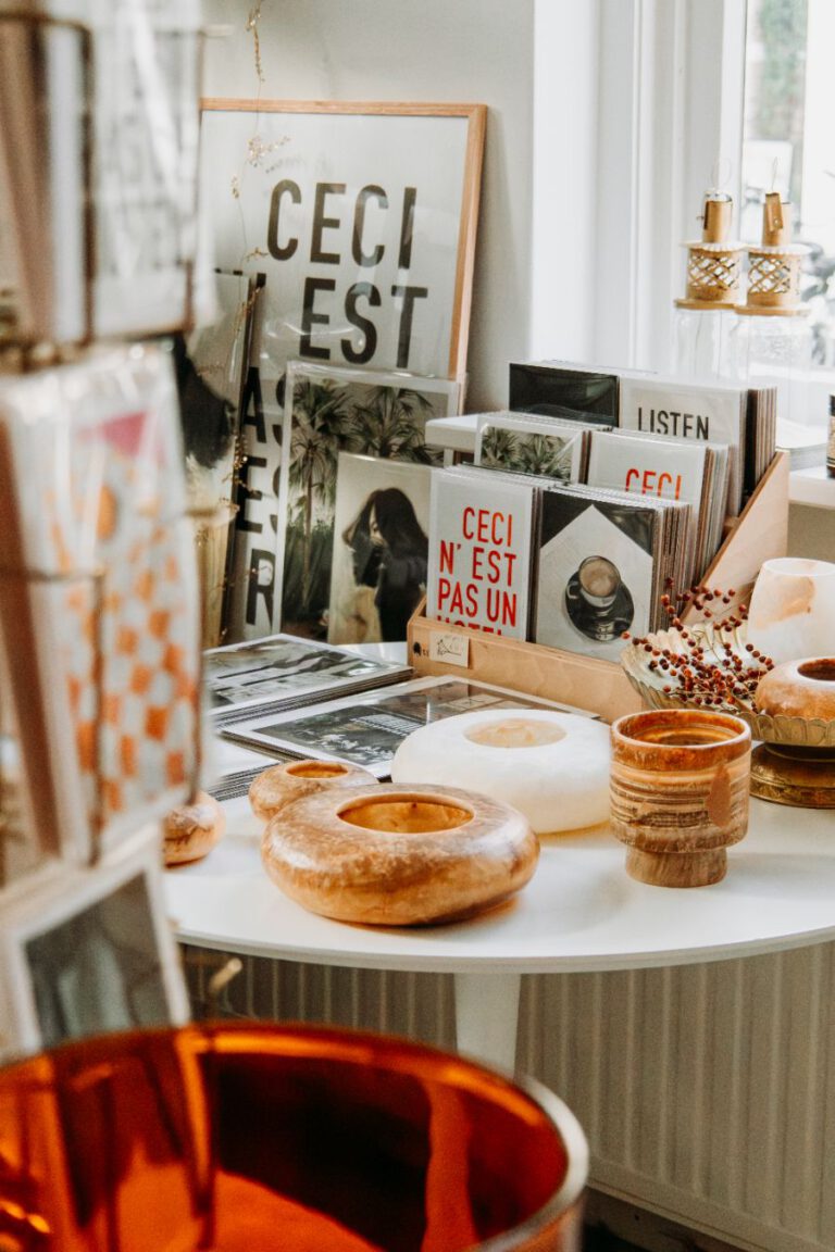 Hattem- Pine and Oak